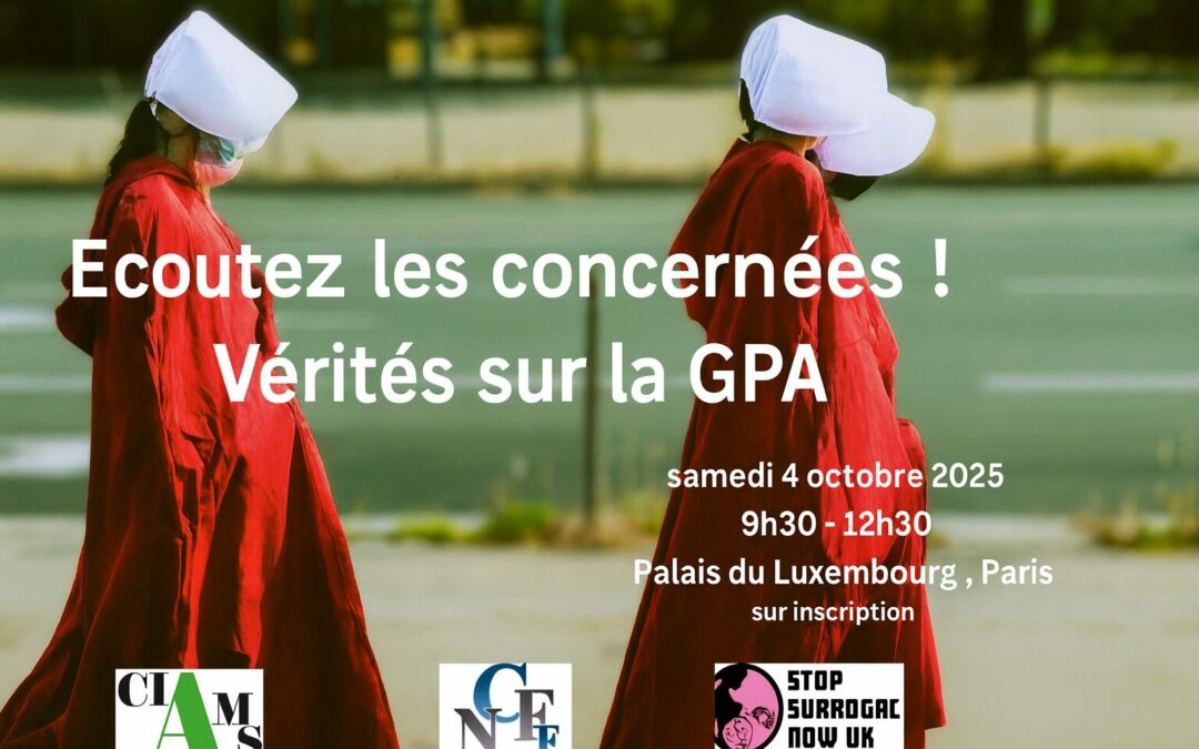 Deux femmes vêtues de rouge et coiffées de bonnets blancs illustrent l’événement « Écoutez les concernées – Vérités sur la GPA », organisé au Palais du Luxembourg à Paris le 4 octobre 2025.